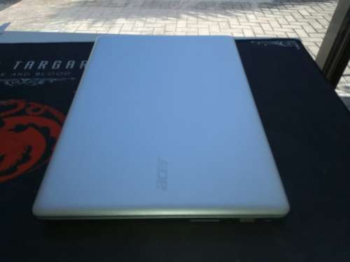 ***WOW, WHAT A BEAUTY!***ACER SWIFT 3*i5-6200U*6TH GEN i5*FULL HD*8GB RAM*256GB SSD*